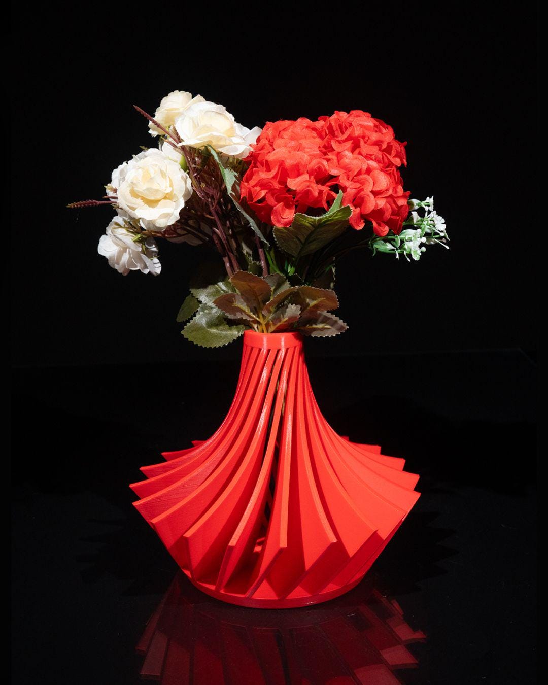 Karioshort Vase β Vaso geometrico moderno e compatto stampato in 3D, arredamento contemporaneo per la casa, piccolo pezzo decorativo scultoreo