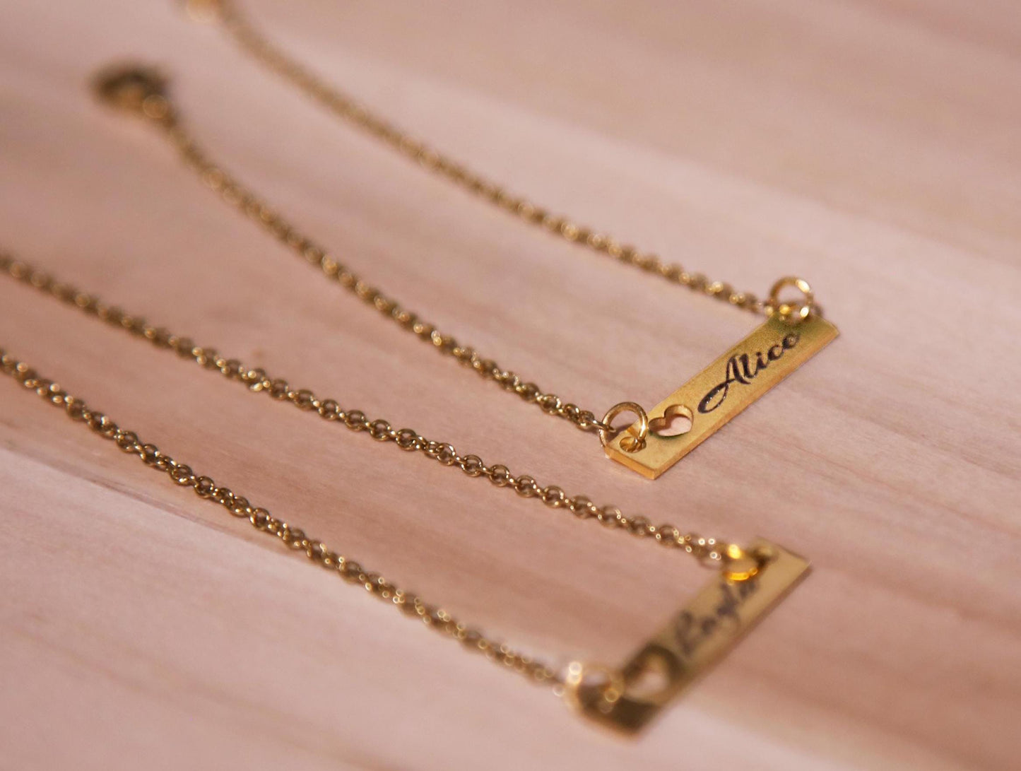 Collana o braccialetto personalizzati - Gioielli con nome personalizzato, regalo unico e personalizzato in acciaio inossidabile dorato inciso, regalo alla moda