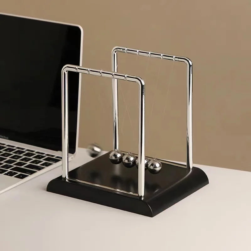 Pendolo di Newton – Balance Balls da Scrivania, Decorazione e Giocattolo Scientifico