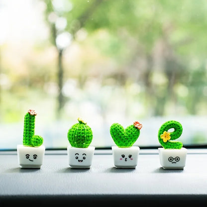 Set 4-pezzi “Love & Cactus” – Statuette in Resina per Interni e Tavoli