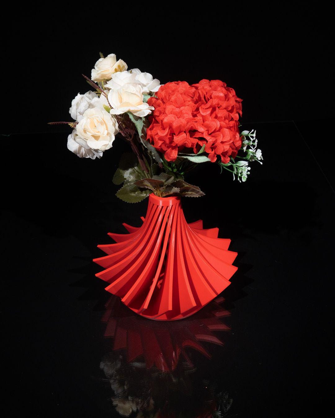 Karioshort Vase – Vaso geometrico moderno e compatto stampato in 3D, arredamento contemporaneo per la casa, piccolo pezzo decorativo scultoreo