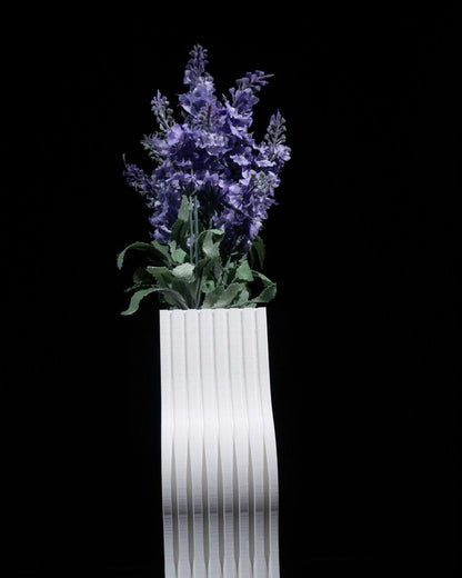 Nallo Vase – Vaso geometrico moderno stampato in 3D, arredamento contemporaneo per la casa e pezzo d'arredo scultoreo
